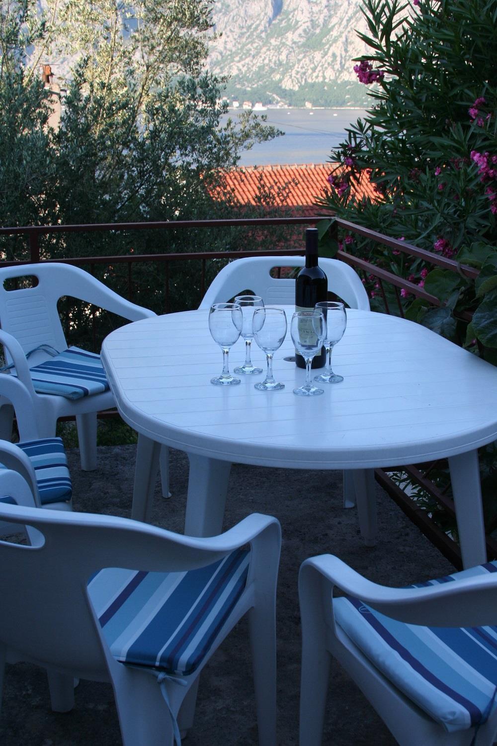 Holiday House In The Kotor Bay מראה חיצוני תמונה