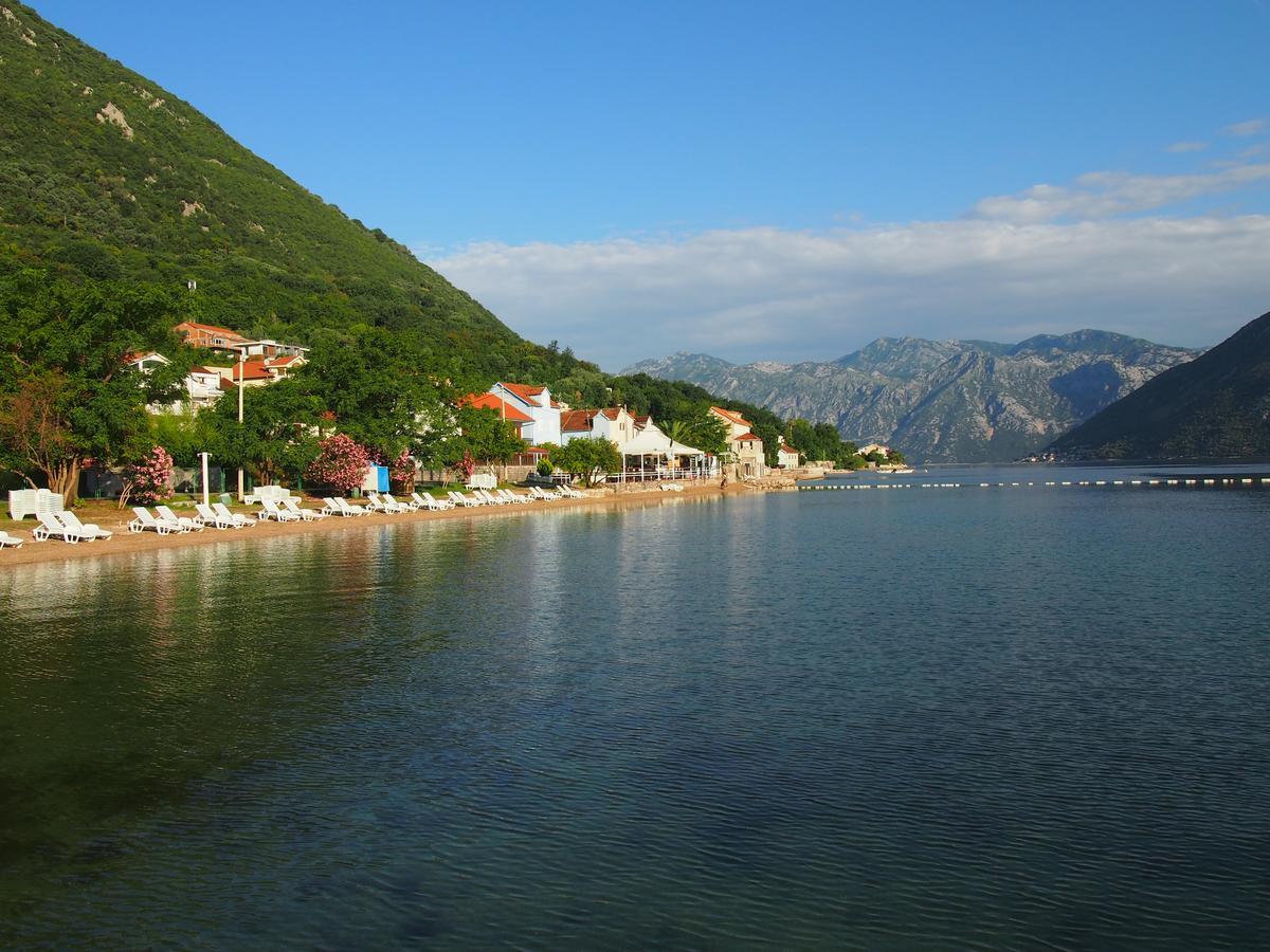Holiday House In The Kotor Bay מראה חיצוני תמונה